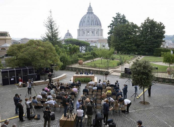 Laudate Deum presentation in Vatican Laudate Deum presentation in Vatican